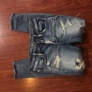 Cropped ripped jeans